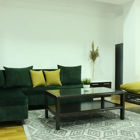 Apartman 1 Bedroom Near Center Freeparking *