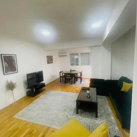 1 Bedroom Near Center Freeparking *