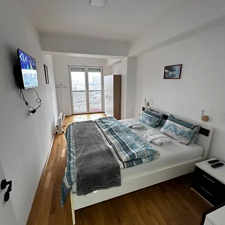 1 Bedroom Near Center Freeparking *